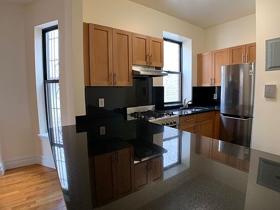 2nd image of 147 E 90th St APT 5