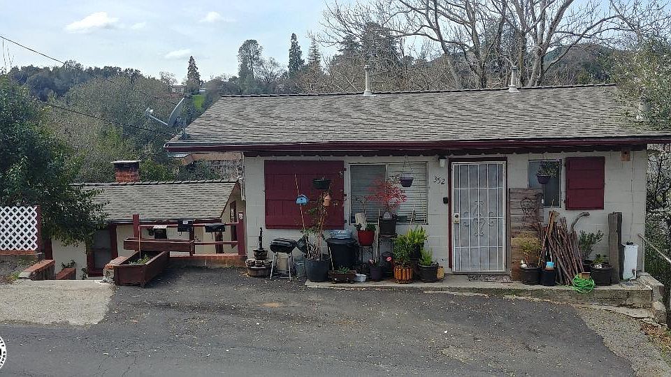 1st image of 356 Barretta St #354 & 352