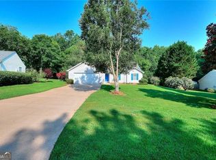 504 Stoney Creek Dr, Winder, GA 30680