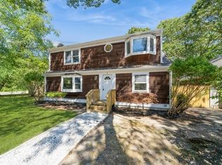 2 Ivanhoe Ave, West Yarmouth, MA 02673