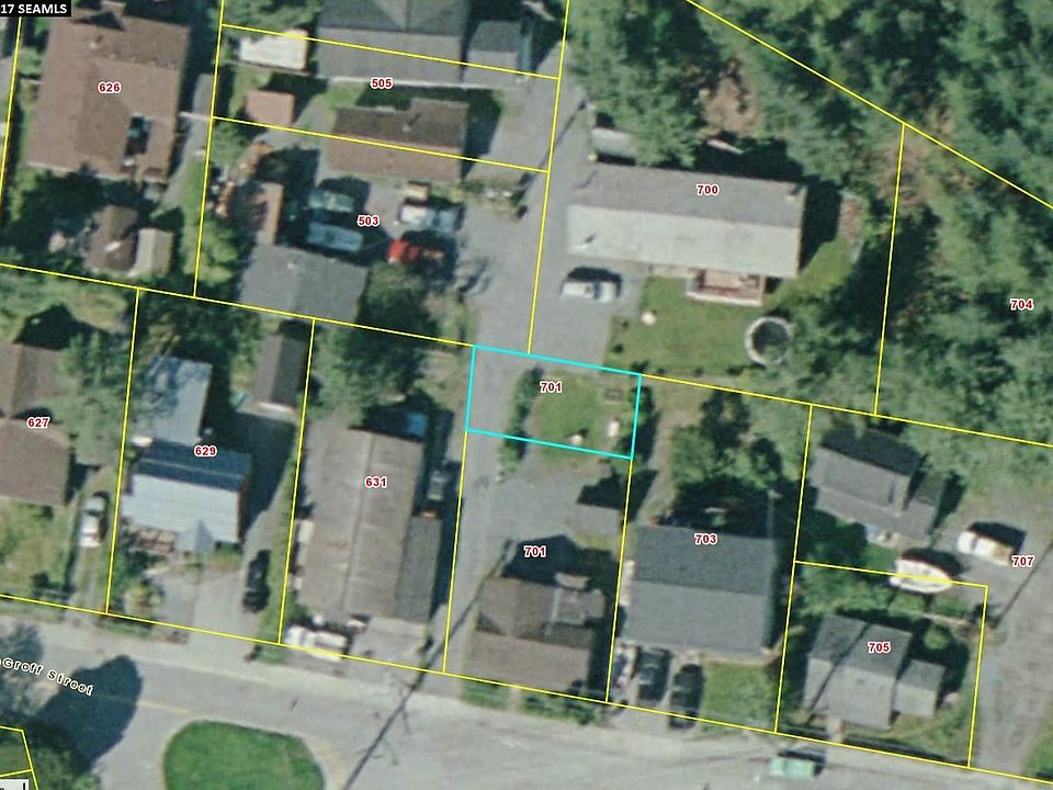 2nd image of 701 Sawmill Creek Rd