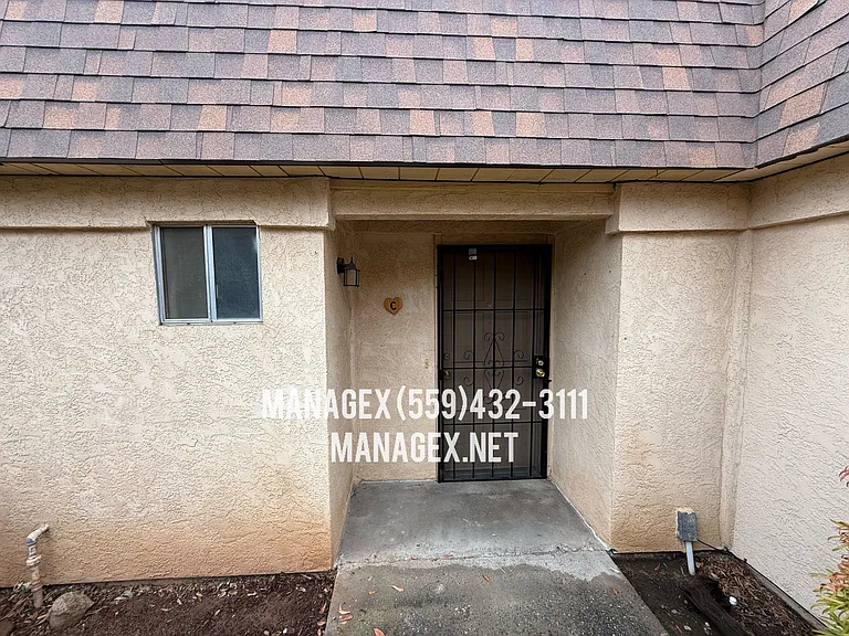 6047 N College Ave #C — Photo 2
