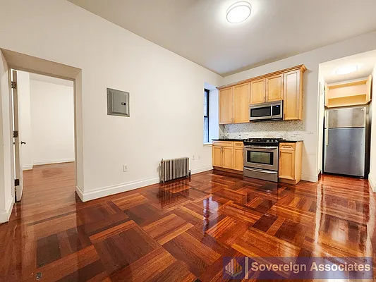 Rented by Sovereign Associates | media 4