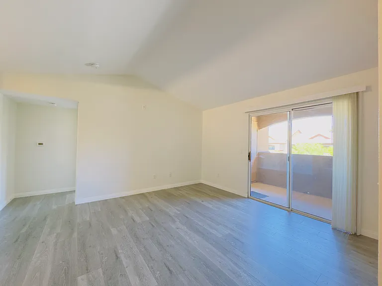 231 W Horizon Ridge Pkwy #927 — Photo 28