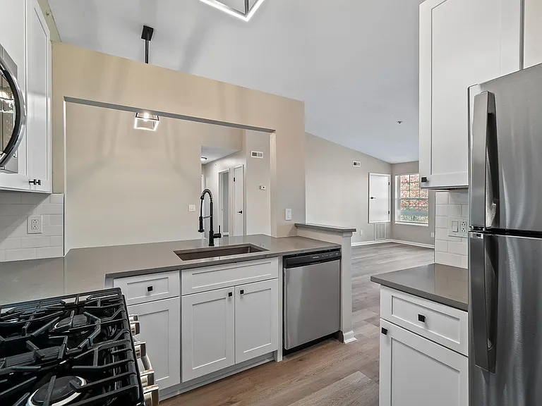 Cherry Tree Village Apartments — Photo 136