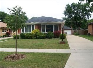 9114 27th St, Brookfield, IL 60513