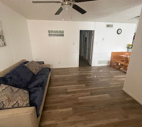 2nd image of 1017 Parmer Ave APT 4