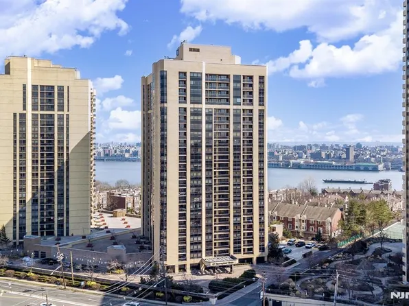 800 Palisades Ave #509, Fort Lee, NJ 07024