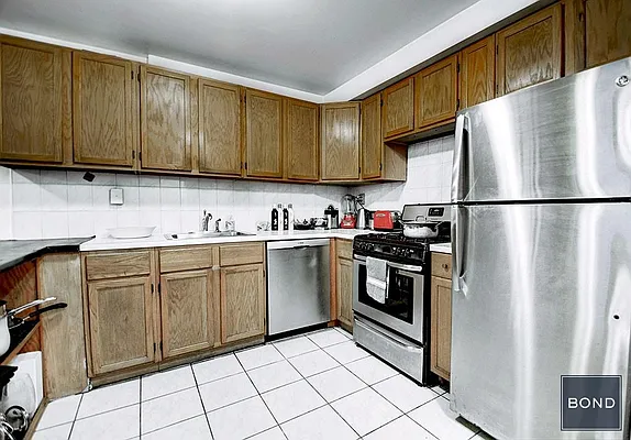 Rented by Bond New York | media 12