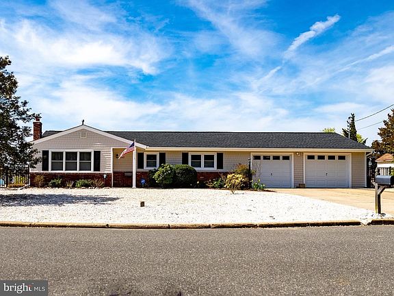 2nd image of 342 Tuscarora Ave