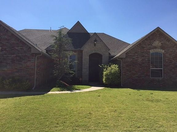 2nd image of 14825 Trumball Cir