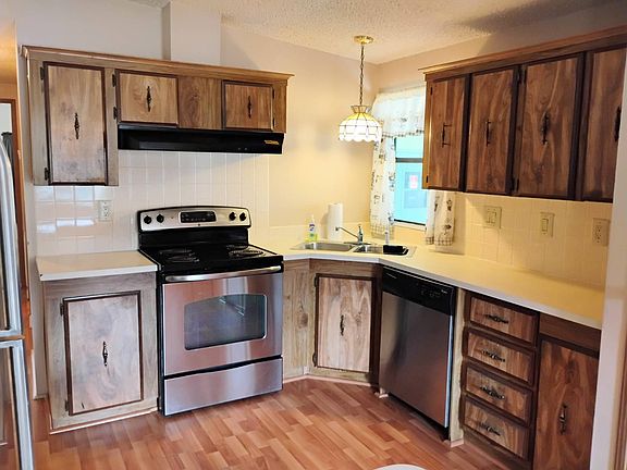 5th image of 6060 SW 57th Ave