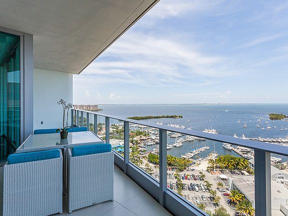 4th image of 2627 S Bayshore Dr APT 2504