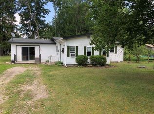8891 S Harding Ave, Farwell, MI 48622