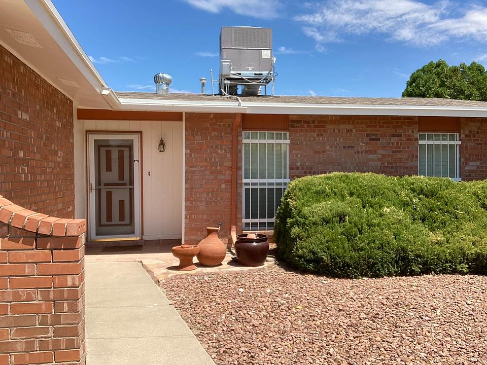1st image of 5545 Carousel Dr