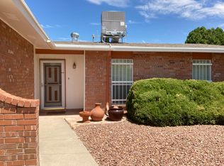 5545 Carousel Dr, El Paso, TX 79912