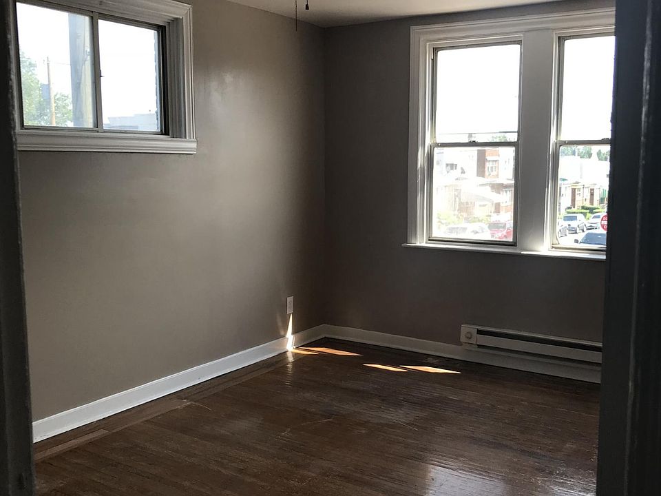 1st image of 143 W Godfrey Ave Floor 2