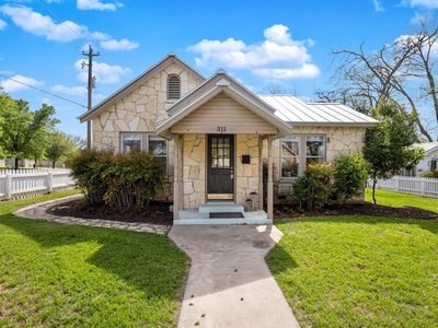 311 E Centre St, Fredericksburg, TX, 78624