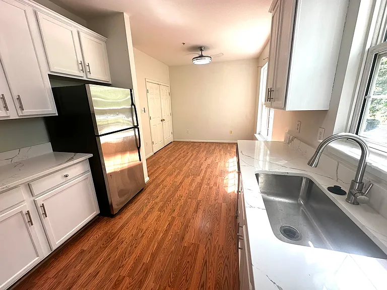 12921 Woodcutter Cir — Photo 2