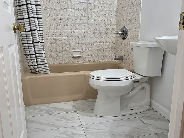 310 Brook Village Rd #19 — Photo 23