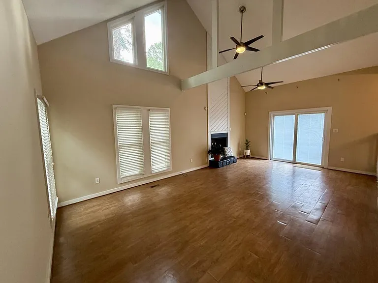 5745 Waterwood Dr — Photo 5