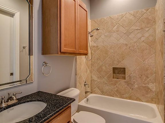 5th image of 1214 Birdsall St #B