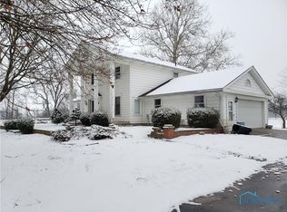 16276 Chamberlain Rd, Bowling Green, OH 43402