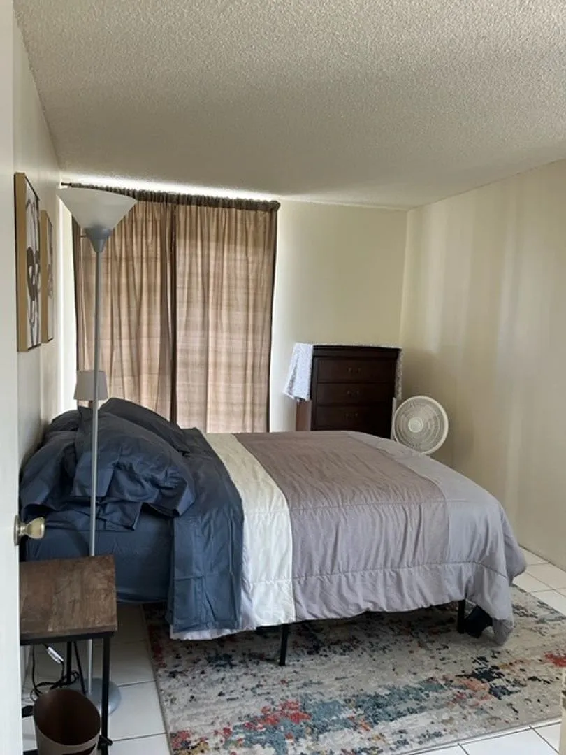Charming 2BR Condo in Honolulu — Photo 4