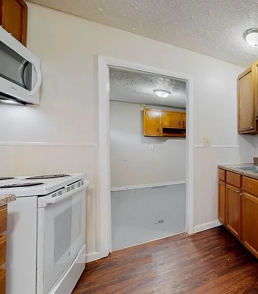 2177 Dawnlight Ave — Photo 12