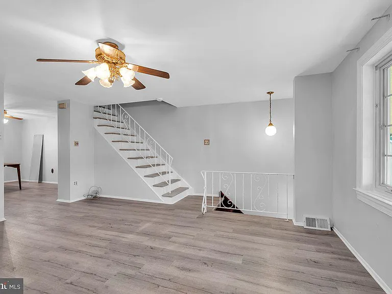 3639 Gaul St — Photo 5