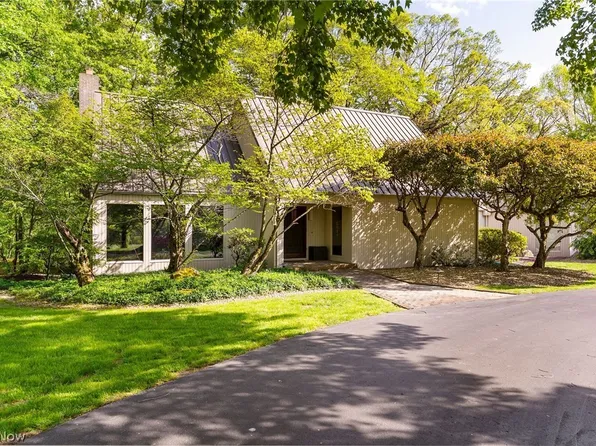 2941 Howland Wilson Rd NE, Warren, OH 44484