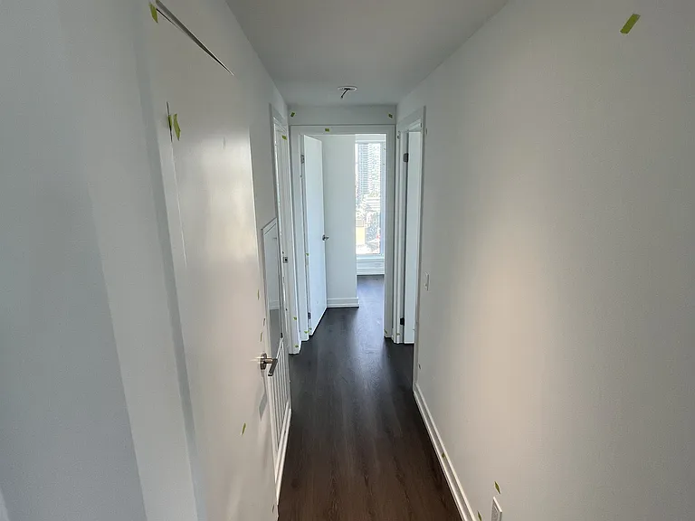 8 Wellesley St W #2709 — Photo 12