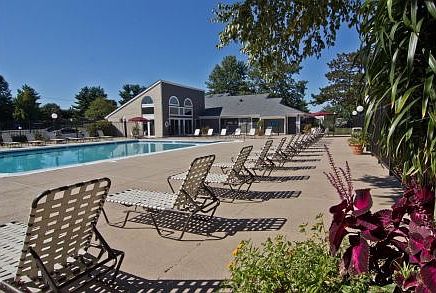 2nd image of 3534 Creekwood Dr APT 9