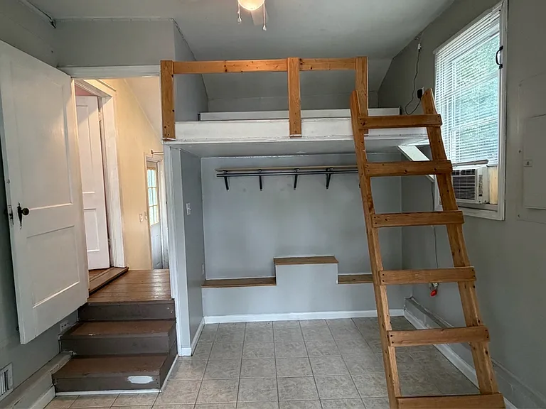 414 Prince St — Photo 16