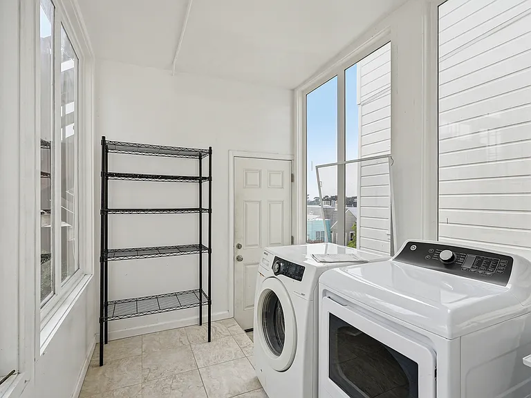 749 Clayton St #747 — Photo 25