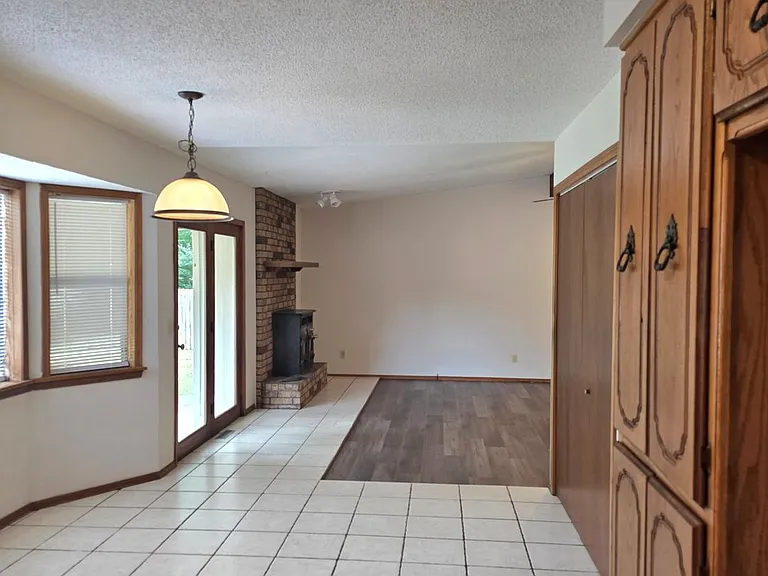 3228 W Village Ln — Photo 6