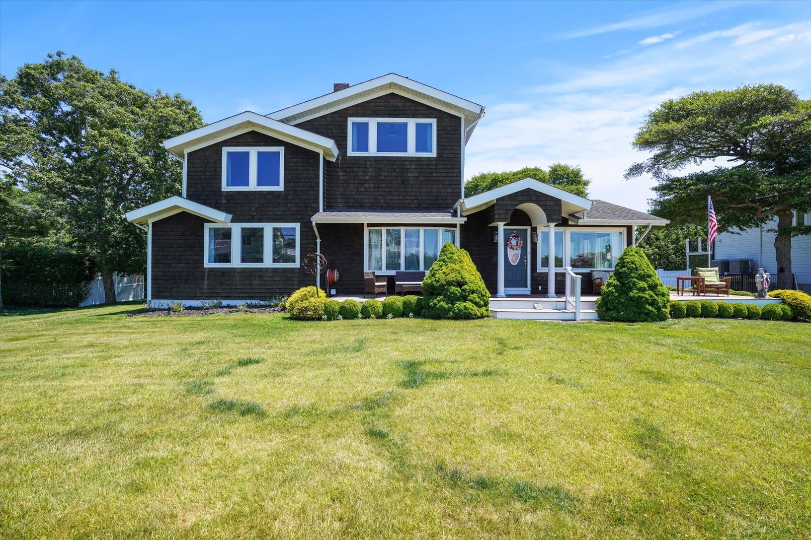  Custom cedar shake home