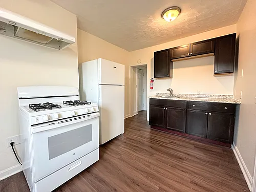 802 13th St #2 Photo 1