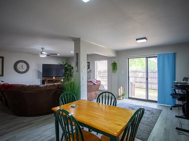 207 E Harwood Rd #38 — Photo 6