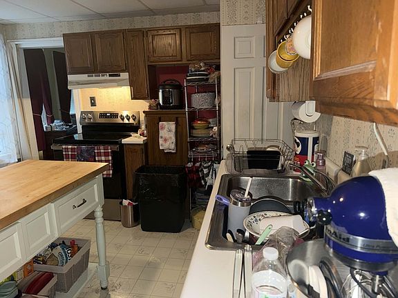 3rd image of 414-416 Hillside Ave
