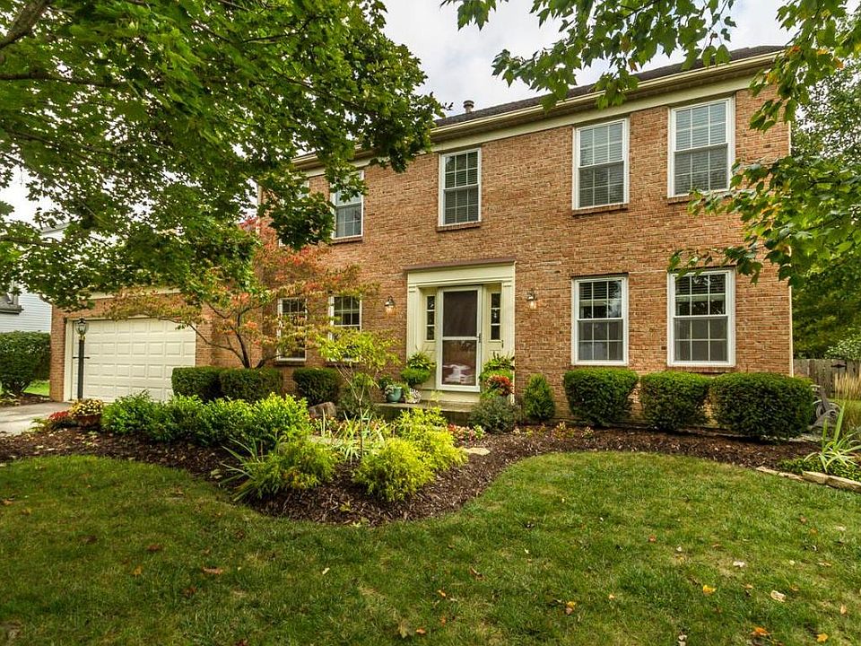 1st image of 383 Green Meadows Dr W