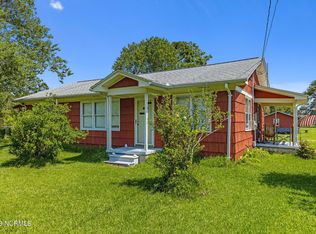 118 Lennoxville Point Rd, Beaufort, NC 28516