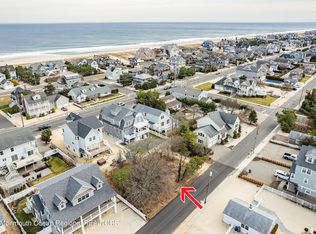 919 Barnegat Ln, Mantoloking, NJ 08738