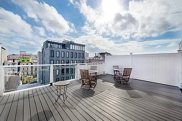Rented by Metropolitan Res. Partners