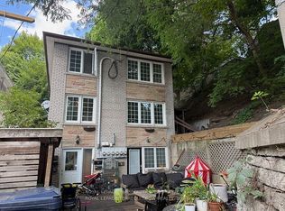 8 Casci Ave #6, Toronto, ON M4L 2K3