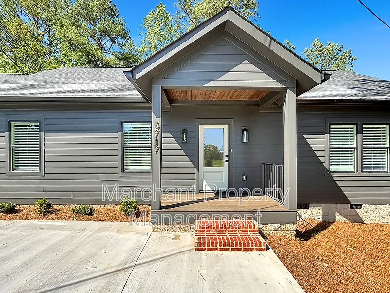 3 bed, 2.0 bath, 1359 sqft, $1,650 — Photo 4