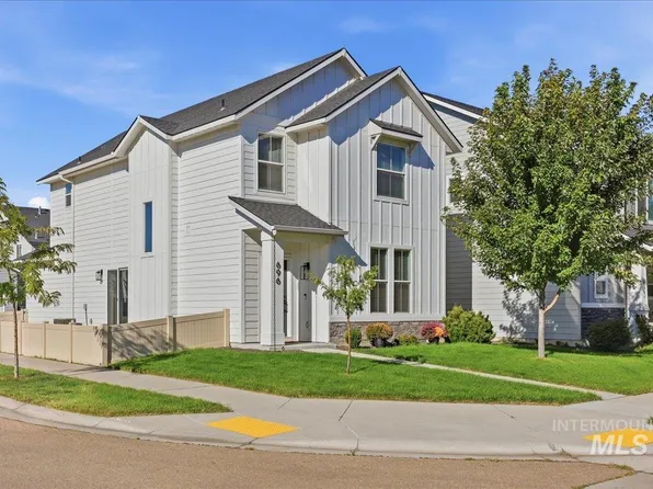 696 E Springloyd St, Meridian, ID 83642