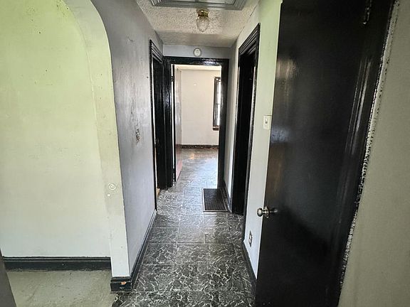 4th image of 4708 Dover Rd