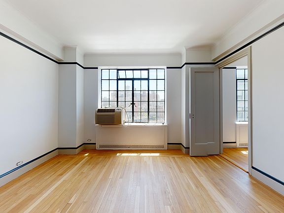 4th image of 1 Christopher St APT 7C