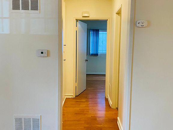3rd image of 740 S Saint Andrews Pl #1